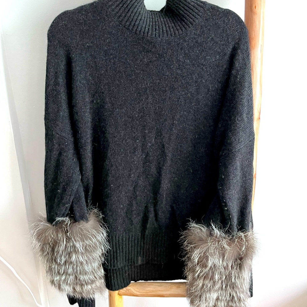 C by Bloomingdale's - Women's Cashmere Fur-Sleeved Sweater